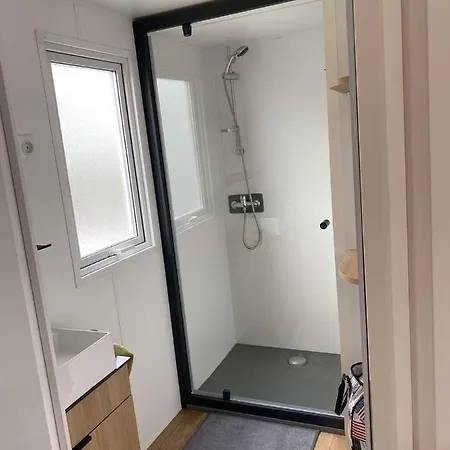 Camping Mobil-home Climatisé 5-6 Pers La *